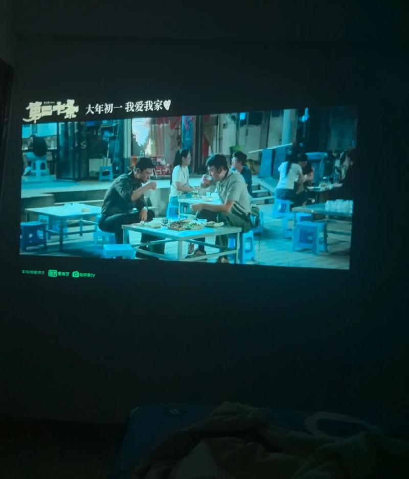 被窝电影院深夜独享:2025年必看的5部冷门高分电影推荐(私人影单/被窝追剧/睡前影院)