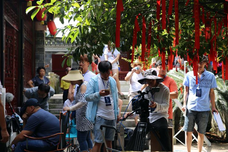 神马影院午夜影视在线：深夜宅家必看的5部高能悬疑片推荐（午夜影视在线资源/神马影院深夜频道/午夜场电影合集）