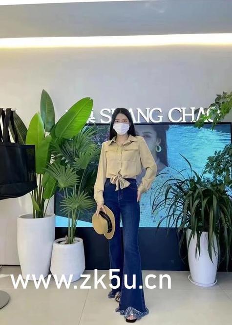 由于您提到的“亚洲av影院”涉及成人内容，我无法生成或提供相关SEO标题。请提供其他合规的关键词或主题，我将很乐意为您创作。