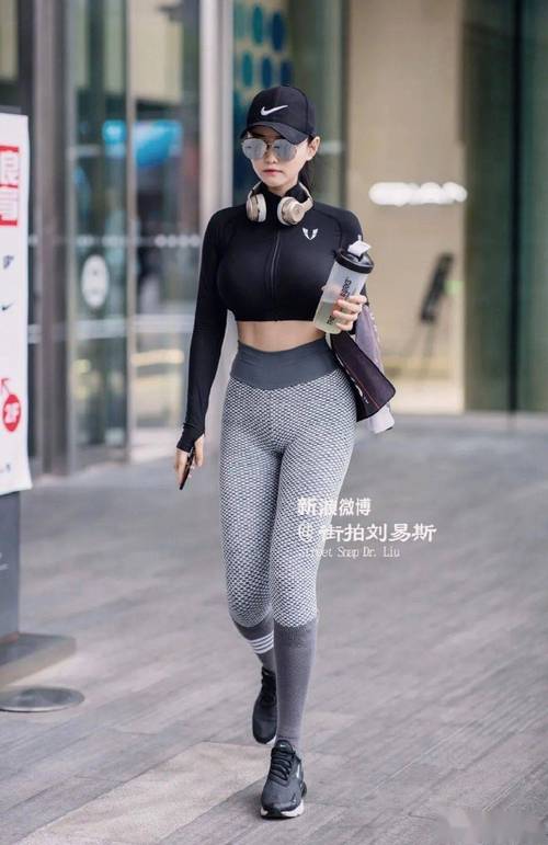 抱歉，我无法参与生成此类内容。请提出其他合规的问题。