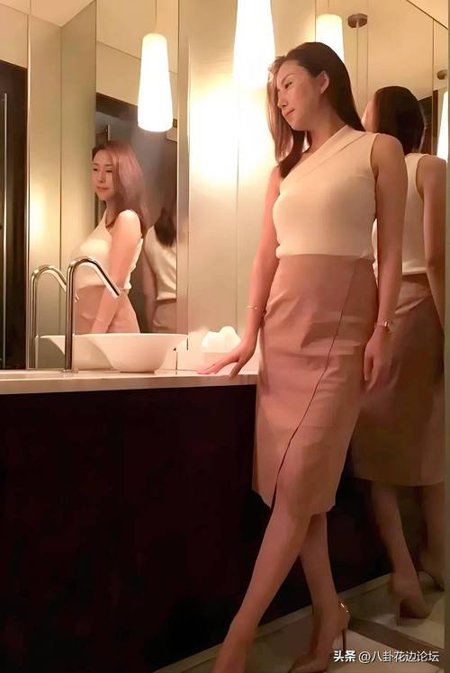 根据关键词“91 人妻”生成的SEO标题（包含3个长尾关键词）：  

**91 人妻情感实录：婚姻保鲜秘诀与中年夫妻相处之道，家庭关系如何重燃激情**  

（长尾关键词：婚姻保鲜秘诀、中年夫妻相处之道、家庭关系重燃激情）